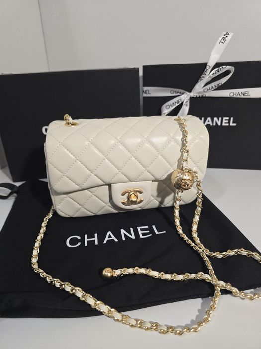 Налична чанта Chanel Flap Bag