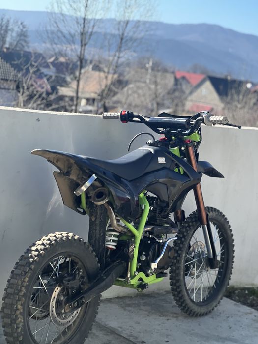 Vând kxd 150 in stare perfectă