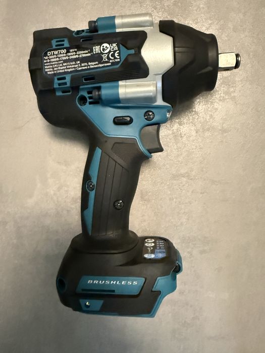 Vand Makita dtw700z