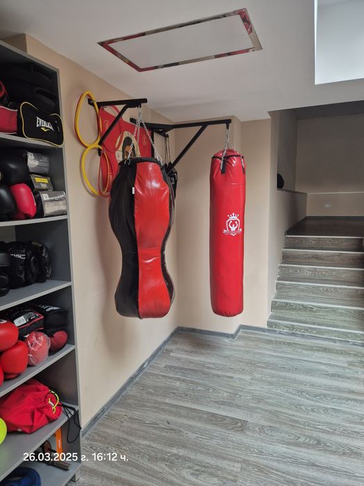 Професионален ъперкът чувал за силова тренировка