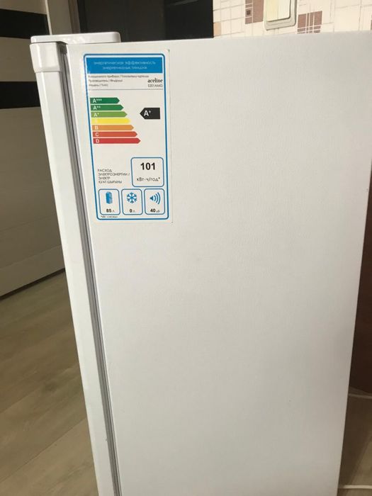 Продам мини холодильник