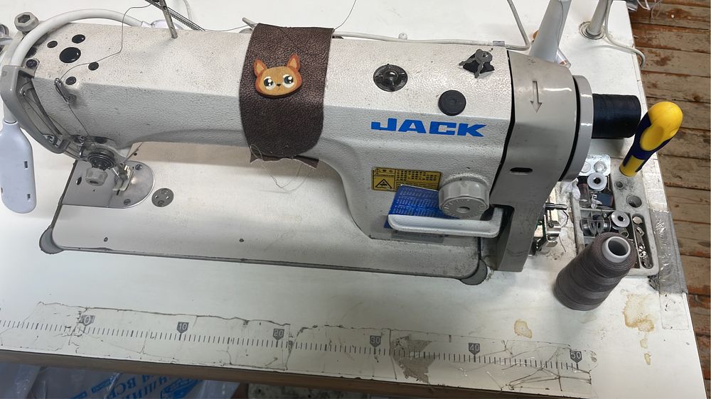 Швейная машина прямострочка