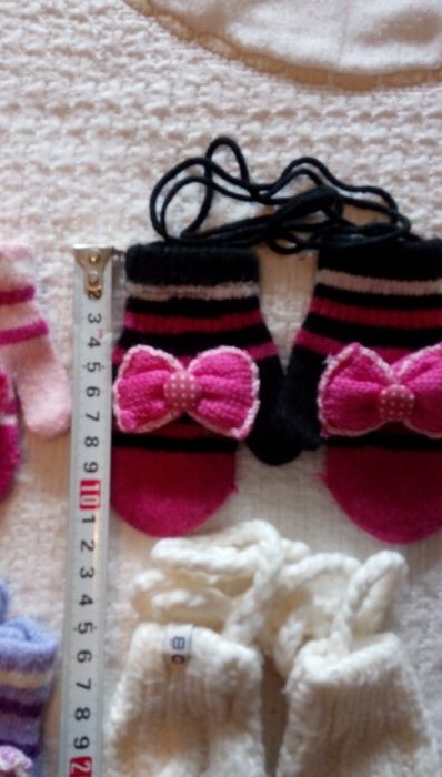 Детски плетени шапки и ръкавици