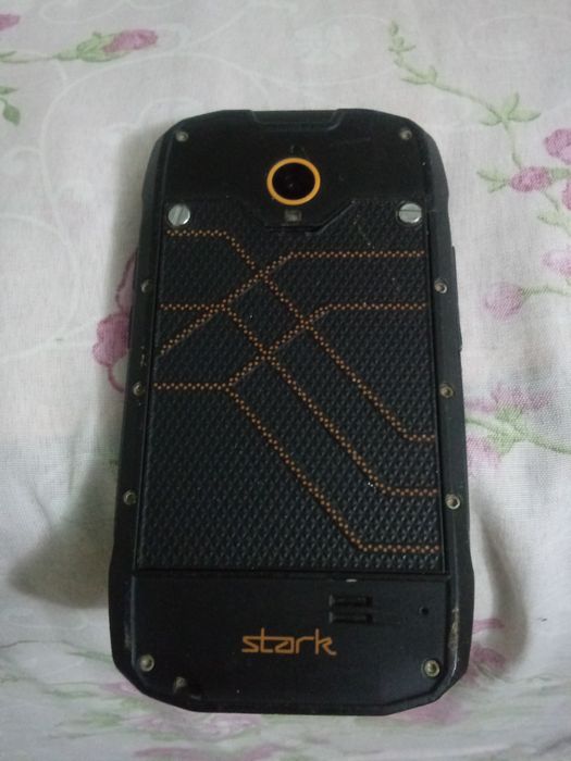 Телефон Stark сенсорный.