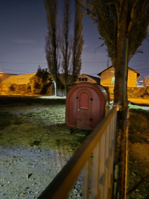 Дава се под наем Гараж / Паркомясто в София, Зона Б-18 - 2000 кв.м за 2.55 € - Снимка #2