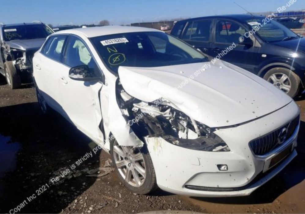 Dezmembrez Volvo V40 2.0 euro 6 D2