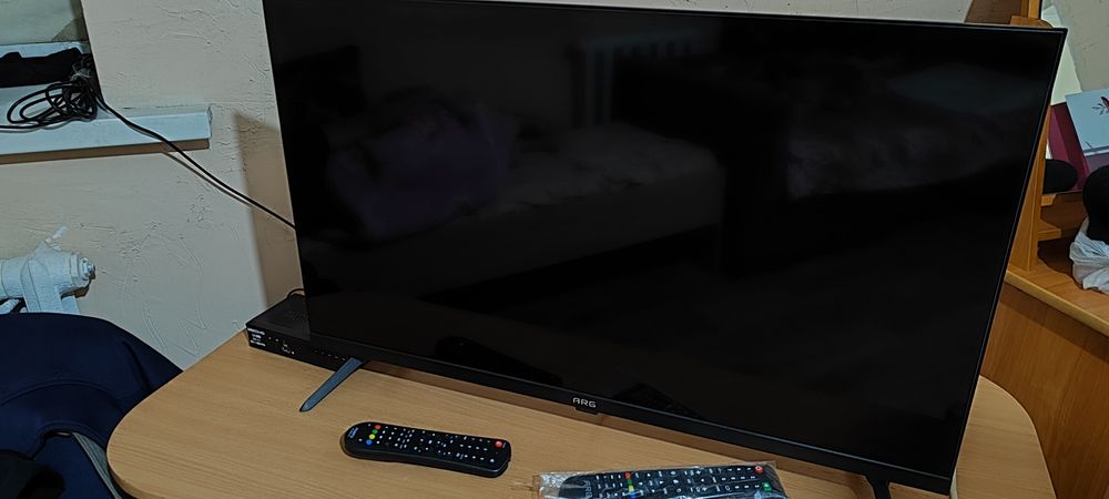 Продам телевизор смарт ARG 32 дюйма (82см).