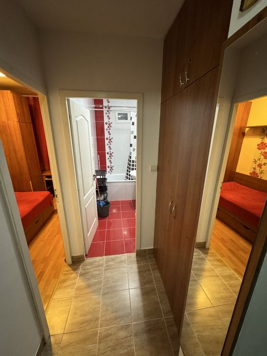 Dau in chirie garsoniera Tip D moficata cu 2 camere in Nufarul