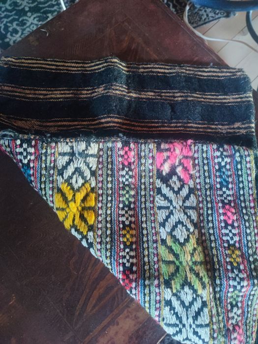 Старинна вълнена калъфка за възглавница