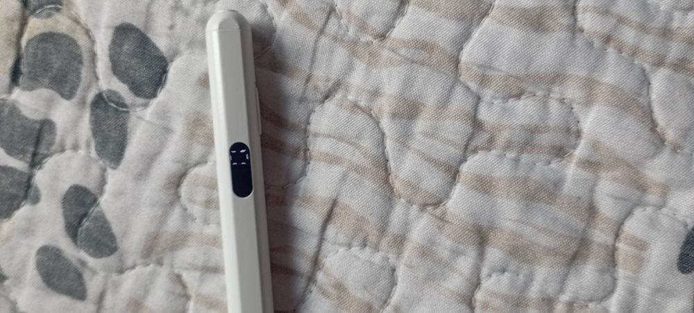 Apple pencil продаю