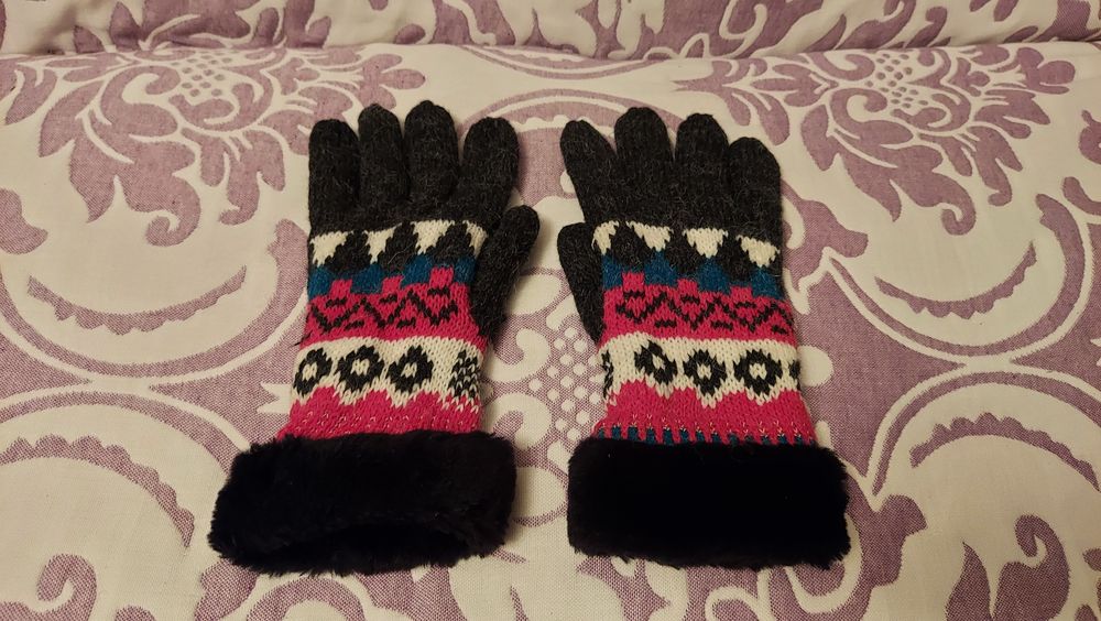 Варежки детские шерстяные