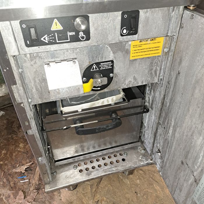 Фритюрник професионален FALCON с филтрираща система