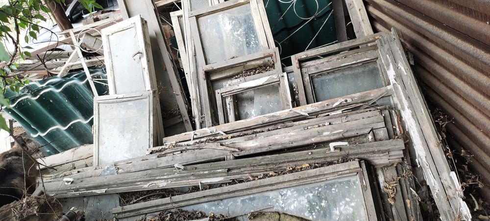 Отдам старые окна