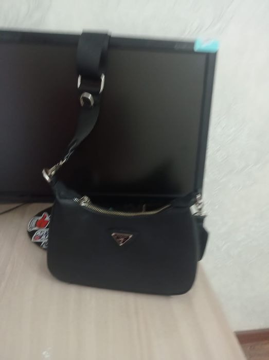 Продается сумка Prada