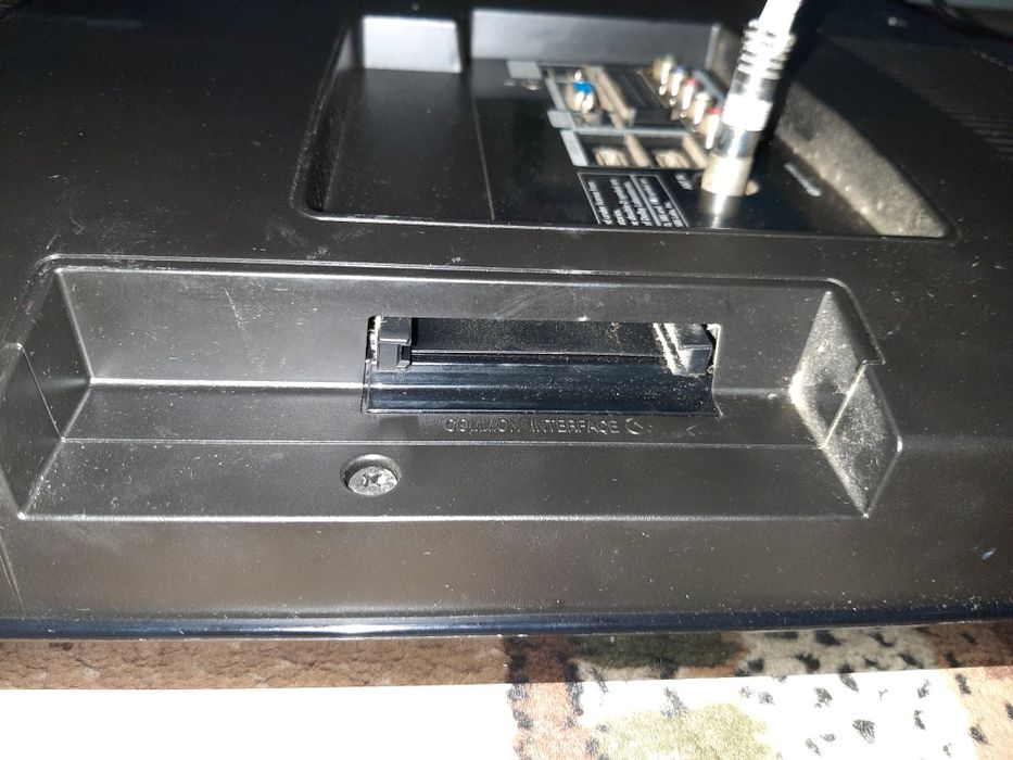 Vând TV Samsung  diagonala 67