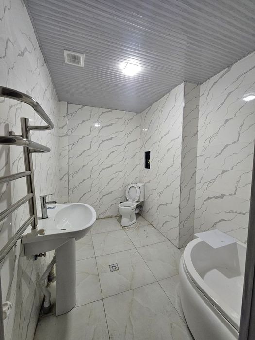 Срочно продаётся 2х ком квартира на ШИРин массив Фаровон сити
