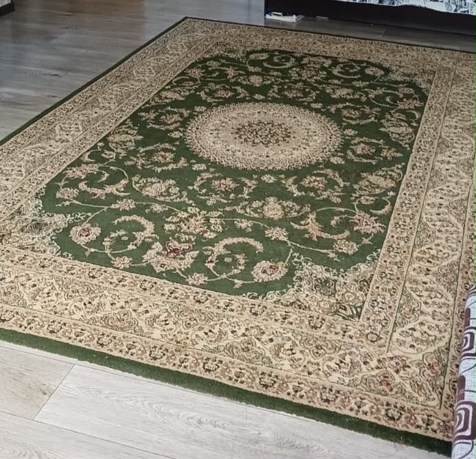 Продам Ковёр 2*3