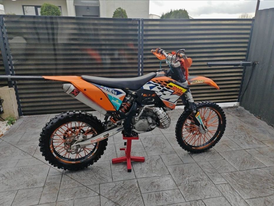Vând ktm exc 200 an 2009