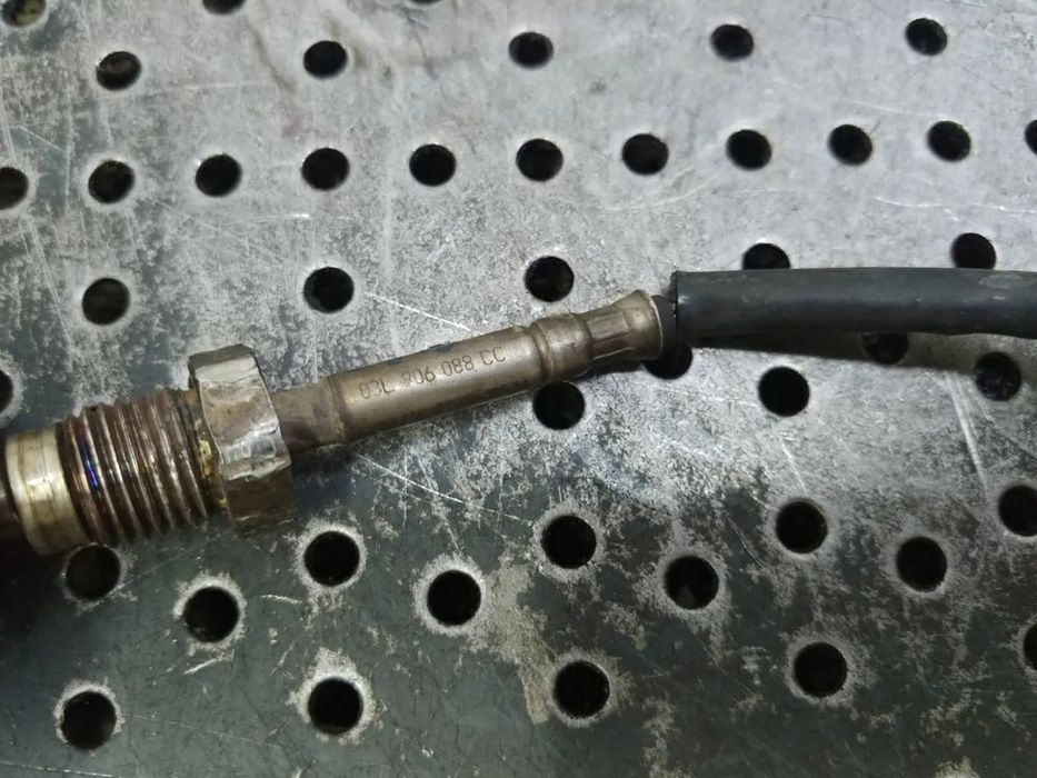 senzor temperatura gaze 1.6 tdi cay vw polo 6r golf 6 skoda superb 2 fabia 2 octavia 2 seat leon audi a3 8p  03l906088cc