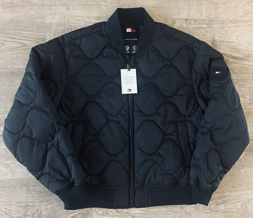 Яке бомбър Tommy Hilfiger