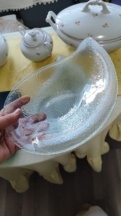 Чинии , различни цветове и размери