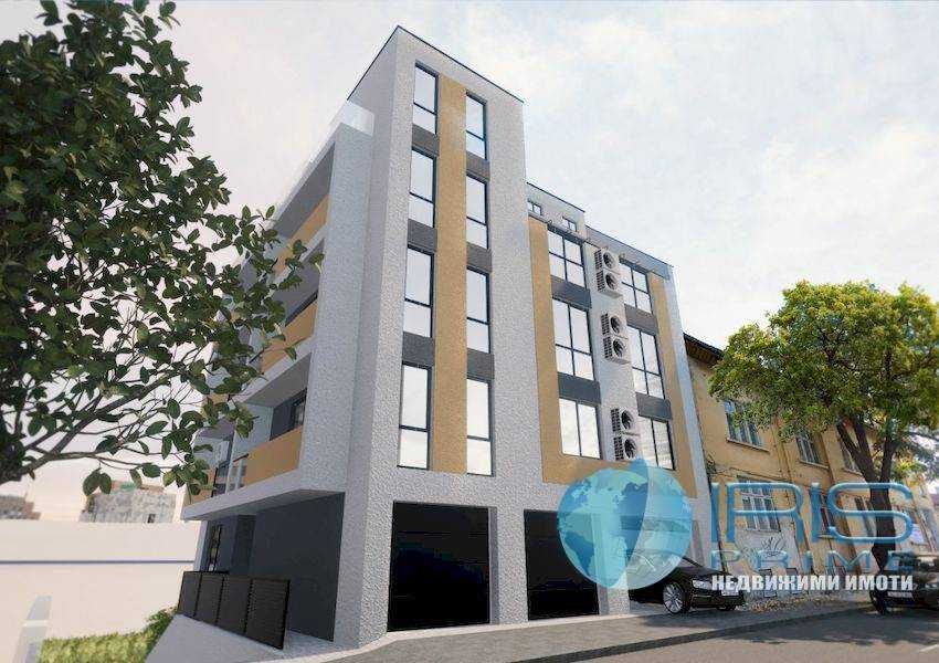 Продава се Тристаен апартамент в Шумен, Център - 83 кв.м за 1200 €/кв.м - Снимка #1