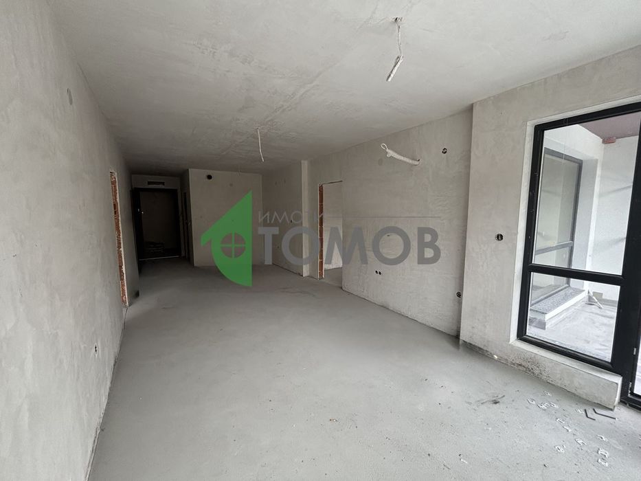 Чудесен тристаен апартамент ново строителство на Аязмото