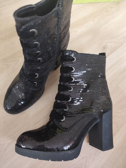 Много красиви боти с телилейки