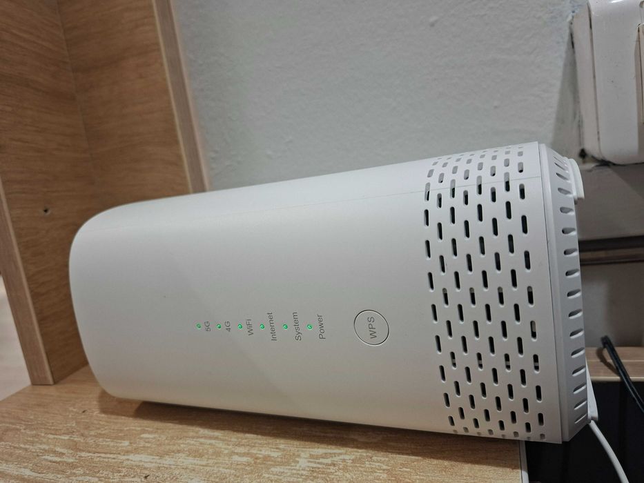 Router Wireless cu cartela SIM 5G Telenor Kaon model FA7150 Wi-Fi 7 LTE