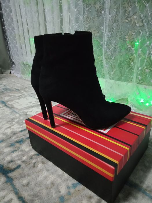 Красивые полусапожки