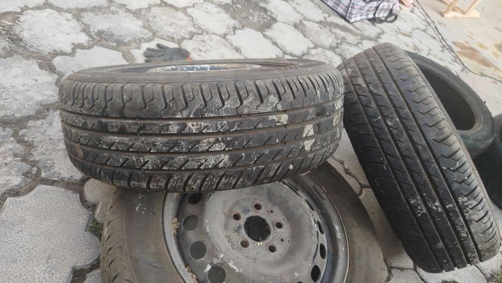 Шины с дисками продам