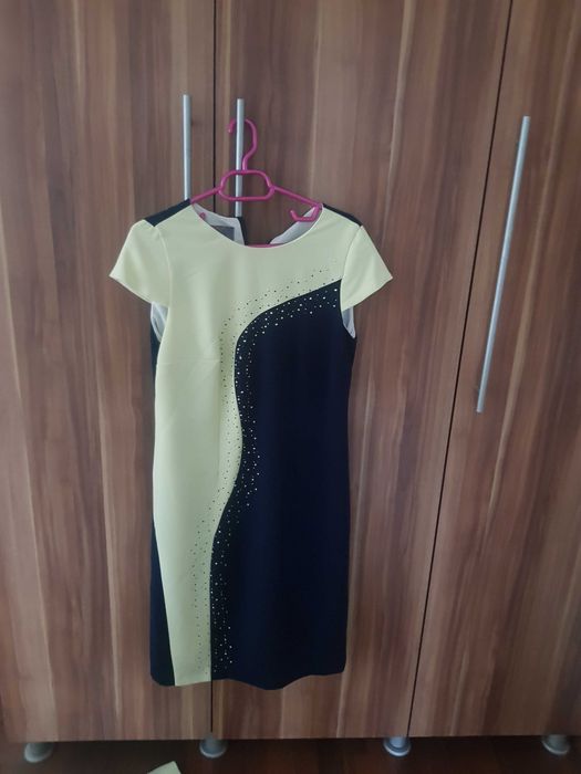 Costum Damă cu Haină