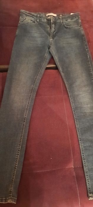 Продаю    джинсы