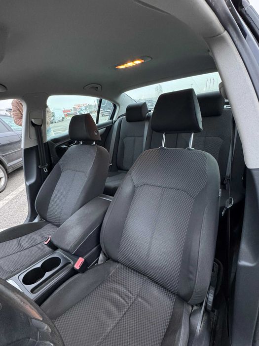 Vand VW Passat 1.6 TDI 105 CP 2012