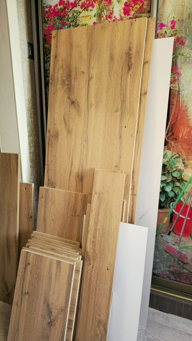 Письменный стол , новый , в упаковке 54.000