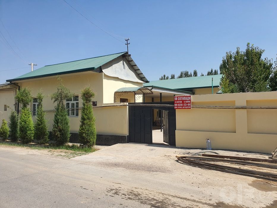 Hovli sotiladi 3 sotix 5 hona