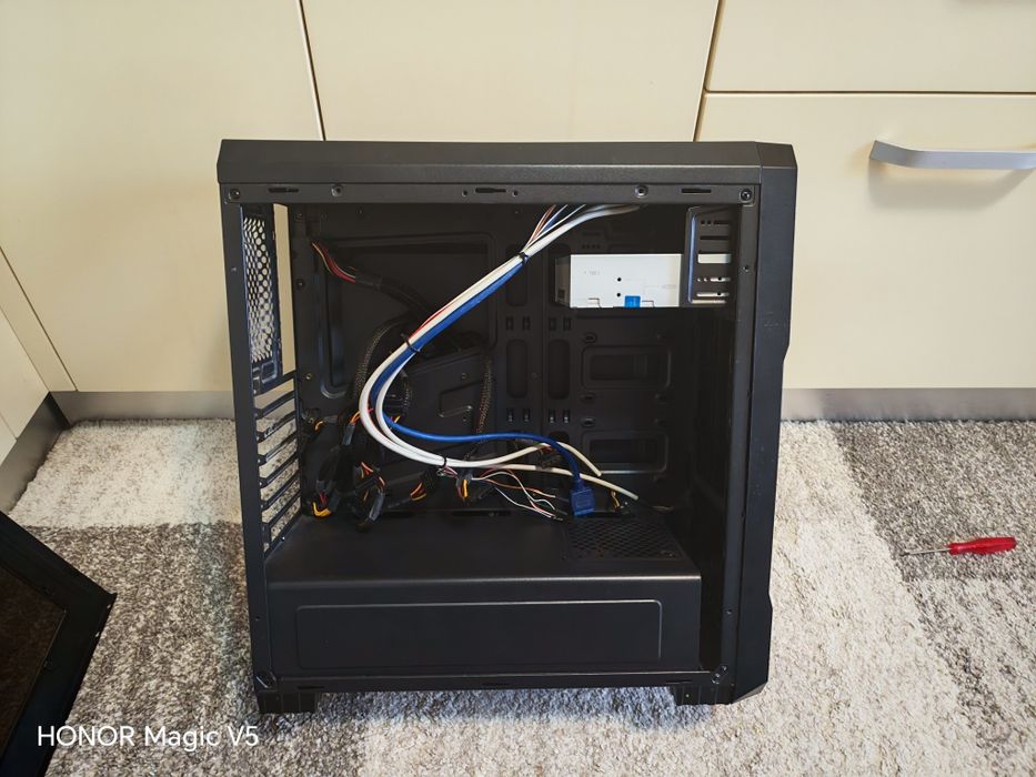 Carcasa segotep, sursa tacens 600w, dvd rw asus