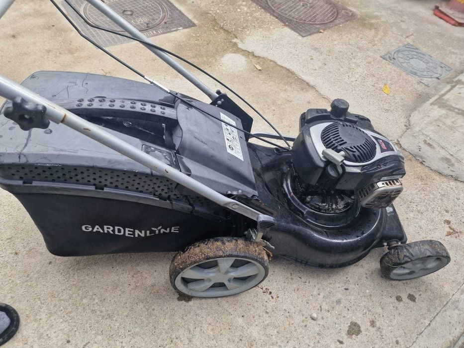 Masina de tuns iarba gazon GARDENLINE benzina BRIGGS 3CP Tractiuns+COS
