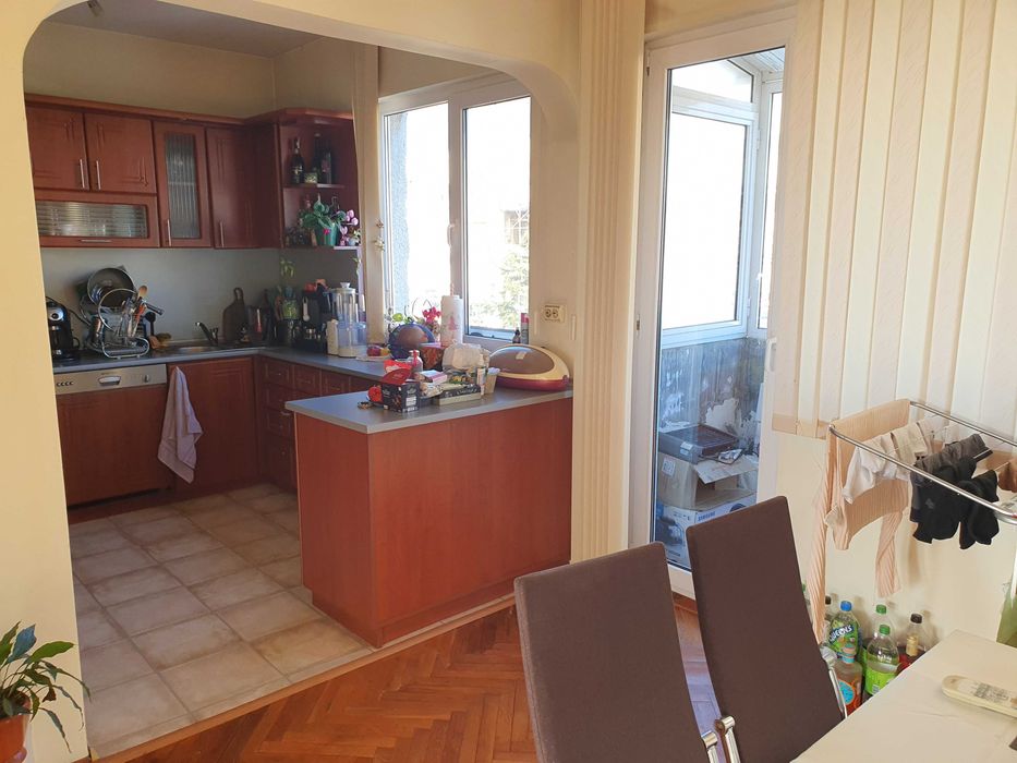 4ст+кухня,монолит,120кв.м.,ет.5,след осн.ремонт,Болницата