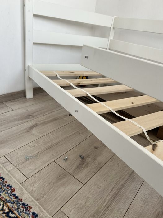 Детская кровать в хорошем состоянии