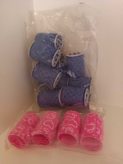 Ролки за навиване 16 бр. и фиби за коса за 18 лв.