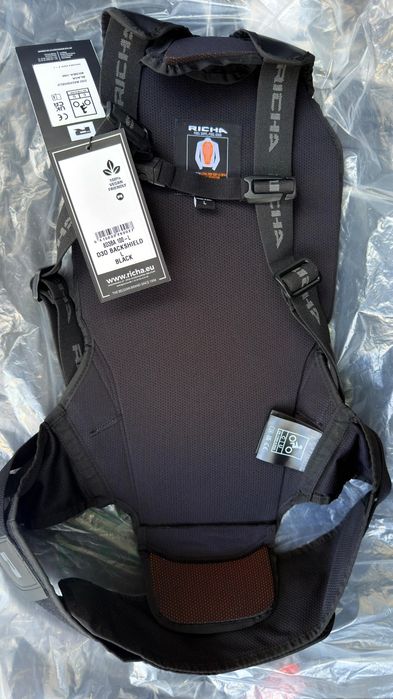 Мото протектор за гръб с презрамки RICHА