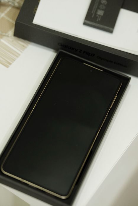 Samsung Galaxy Z Flip7