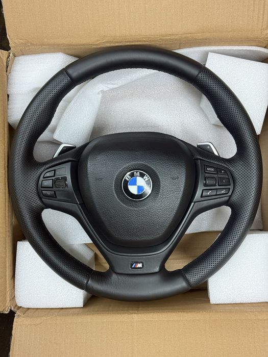 Volan BMW X3 F25 (probabil si alte modele)