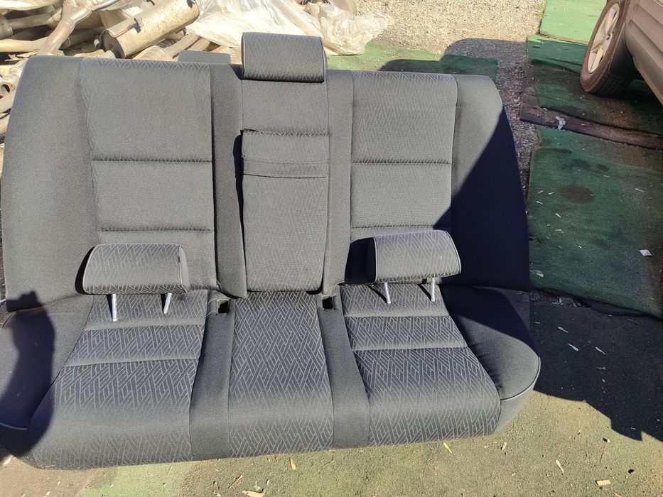 Продам два комплекта сиденья BMW E39