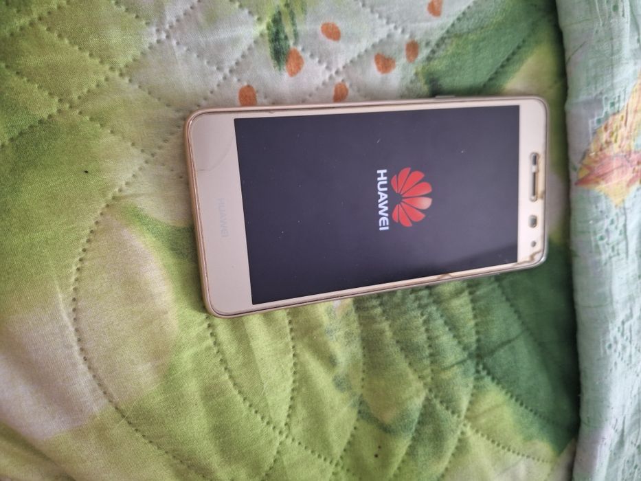 Продам смартфон б/у