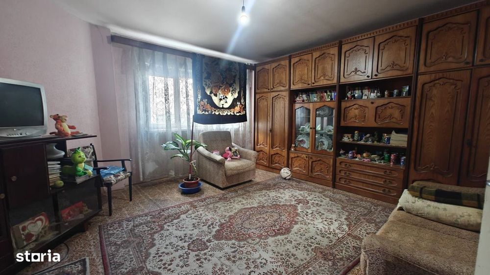 Apartament 2 camere, decomandat, etaj intermediar, Malul Somesului — fotografia 1