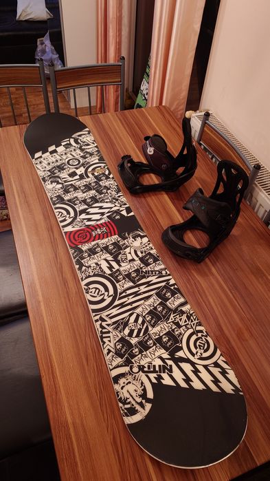 Placa Snowboard Nitro Ripper 137 cu legaturi Burton S