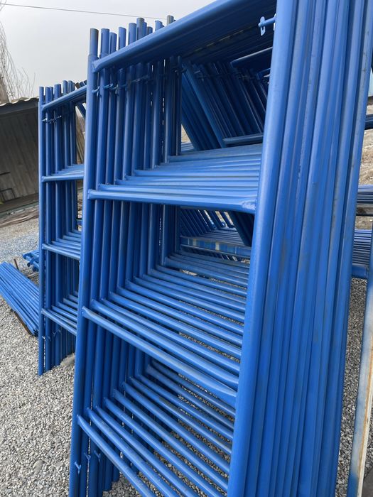 Lesa sotiladi va qurilish anjomlari