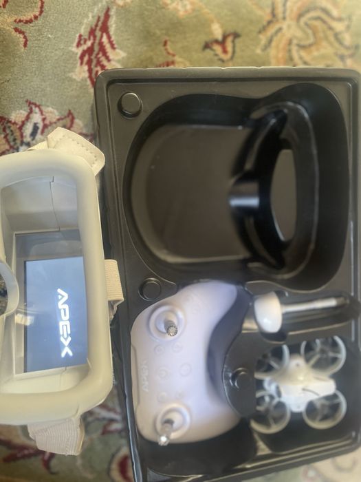 Продам FPV-дрон APEX VR70 с VR-очками